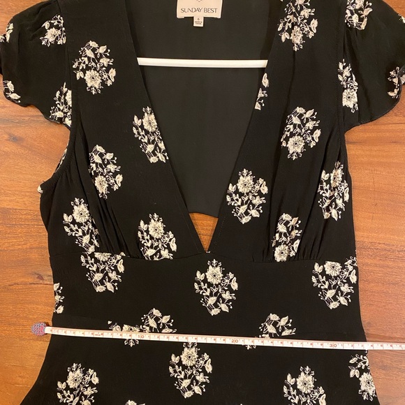 Aritzia Sunday Best Rand Floral Dress (size: 6) - Picture 4 of 5